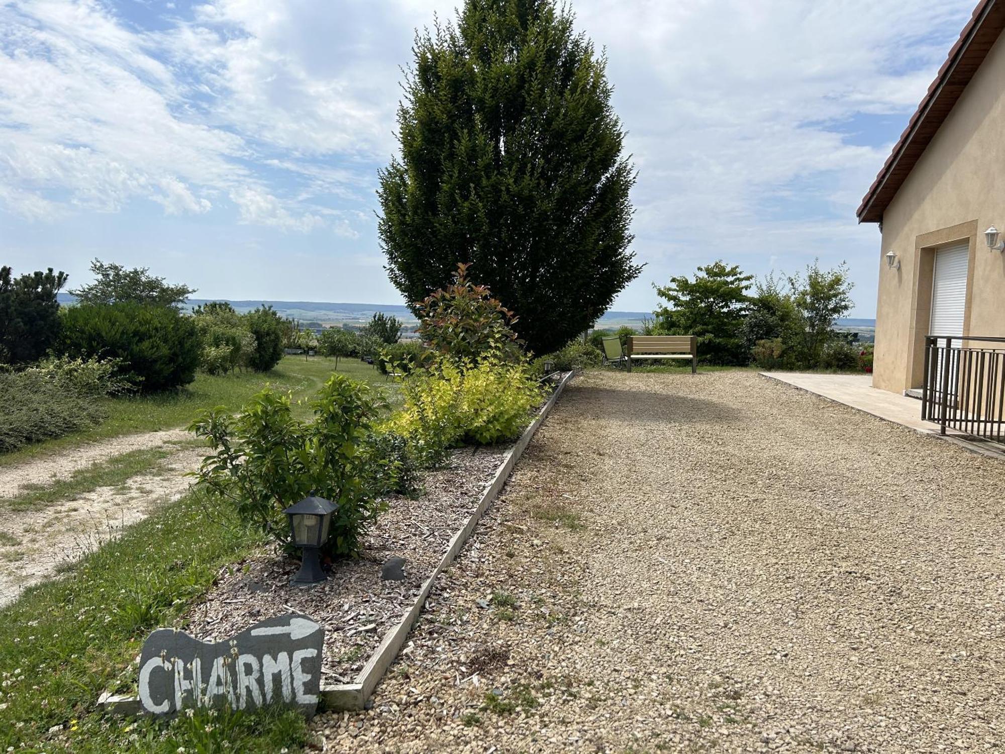 Le Charme Villa Cernay-les-Reims Bagian luar foto