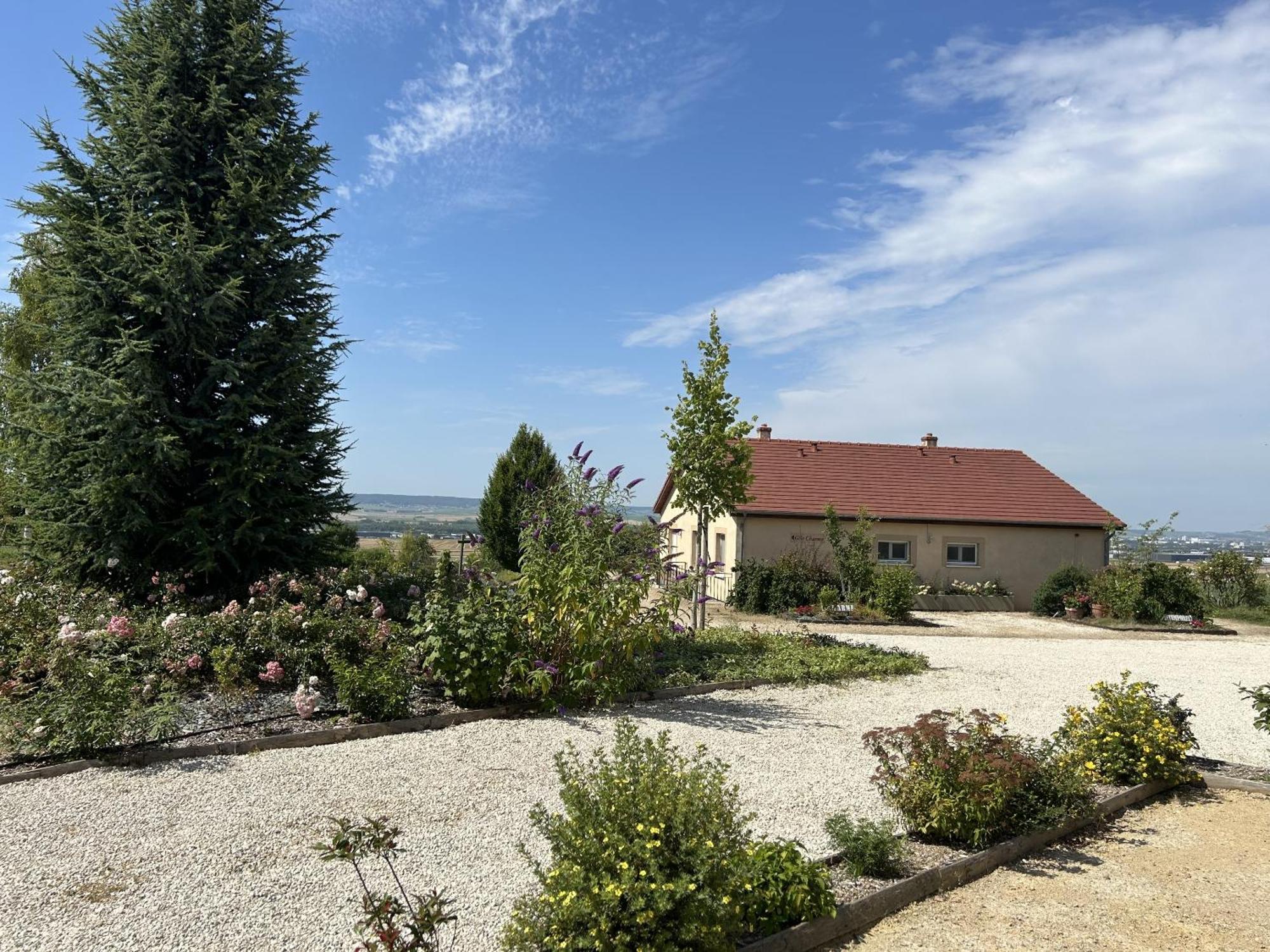 Le Charme Villa Cernay-les-Reims Bagian luar foto