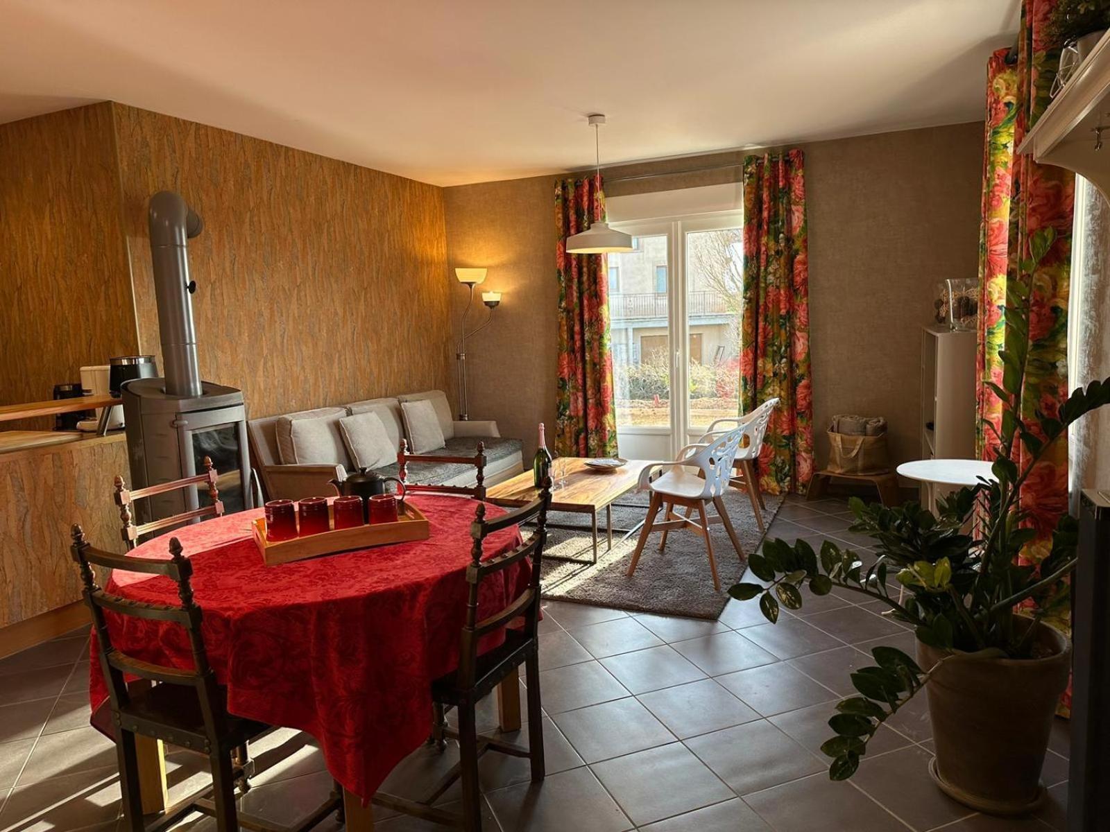 Le Charme Villa Cernay-les-Reims Bagian luar foto